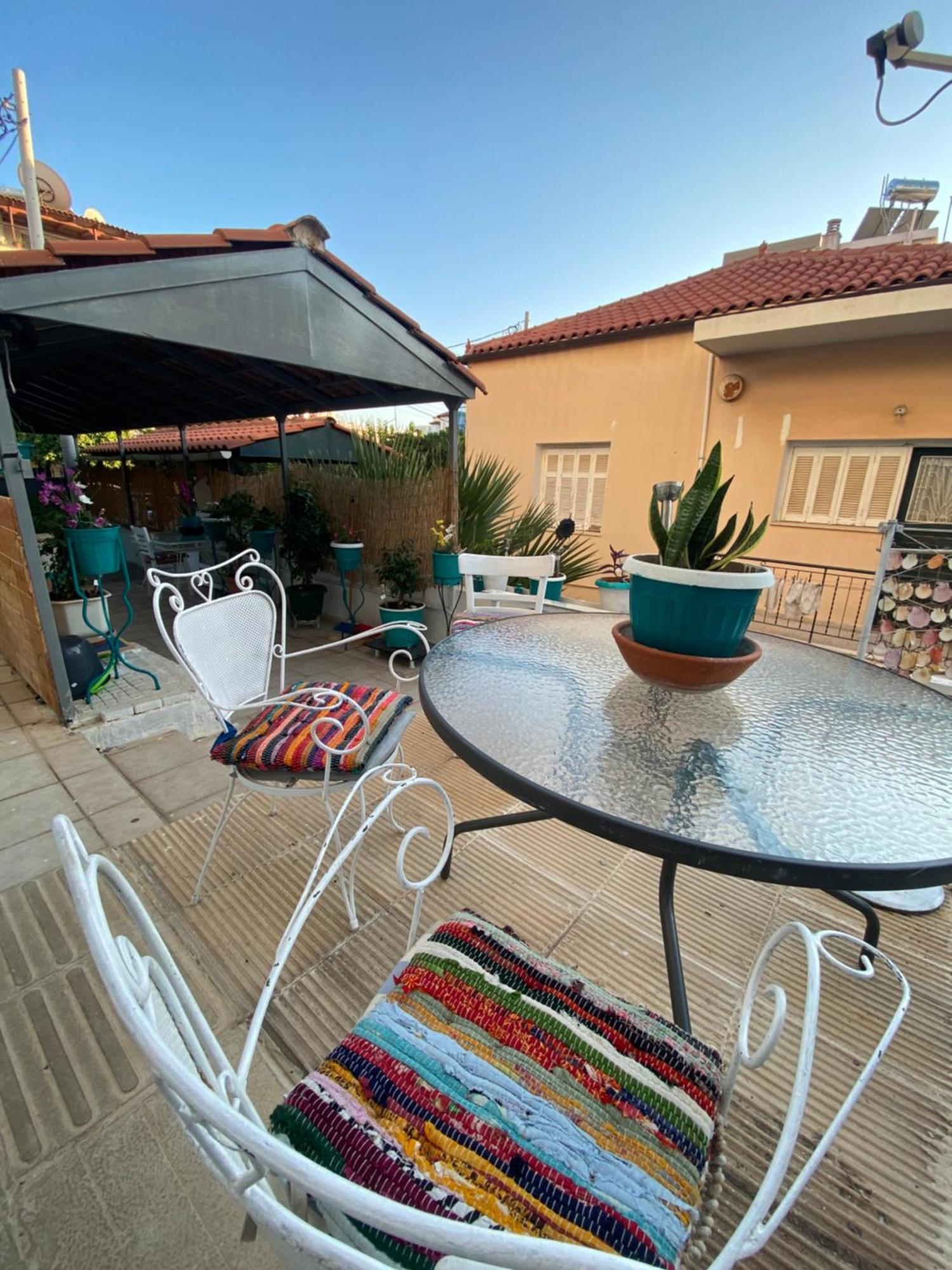 Apostolis Apartment Atene Esterno foto