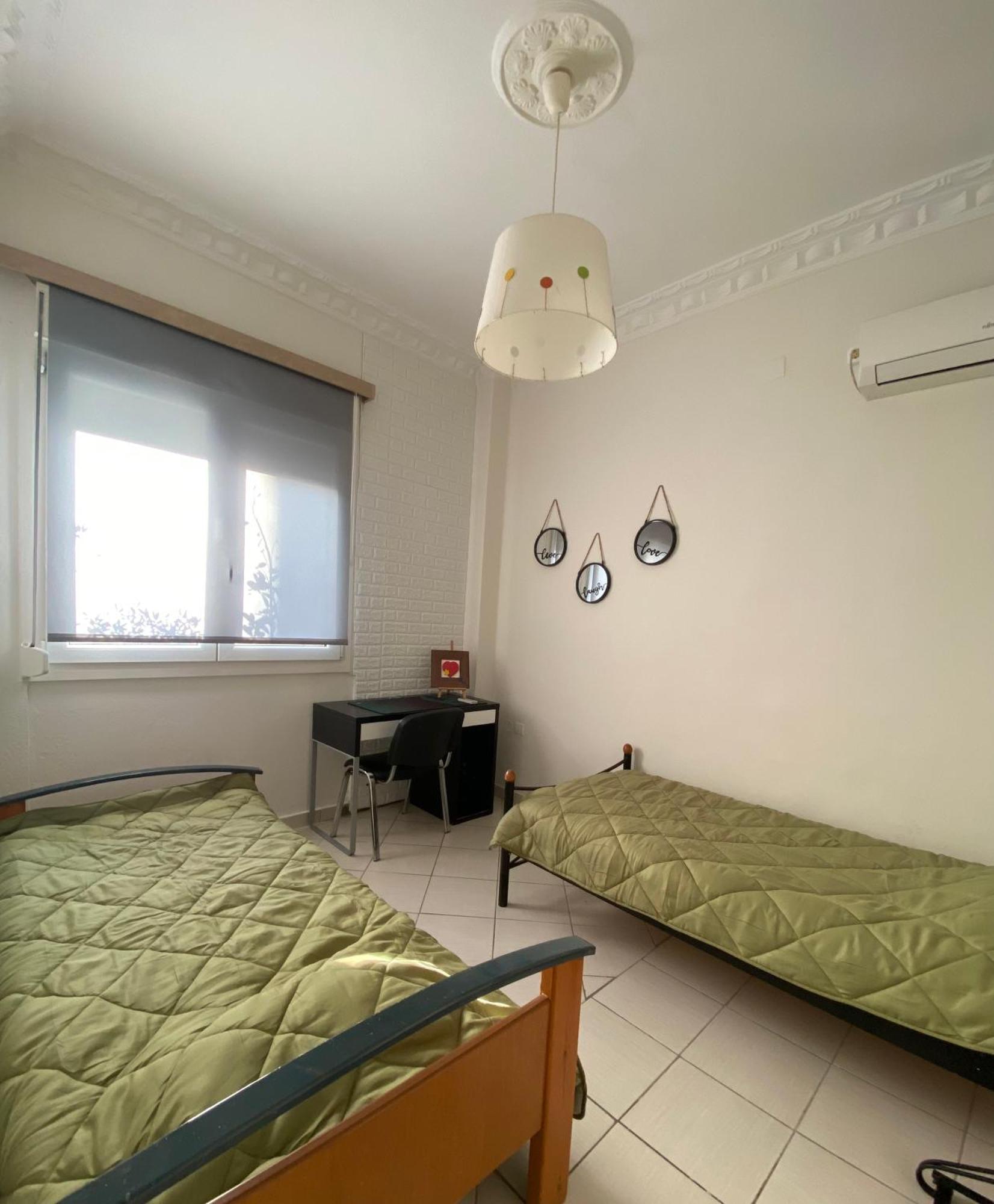Apostolis Apartment Atene Esterno foto